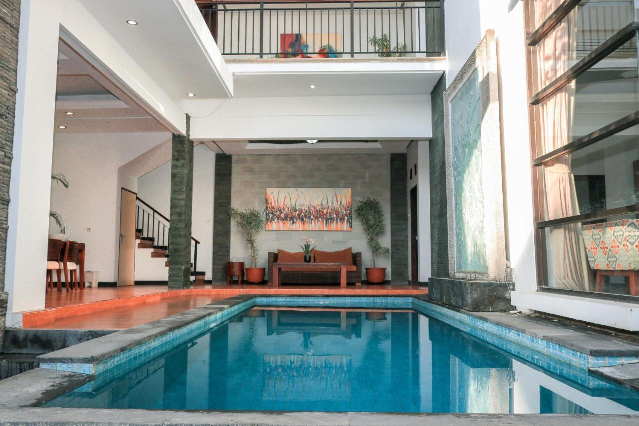 Argya Santi And Hotel Seminyak
